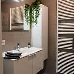 Bartine - Modern And Spacious Flat Near The Sea, Free Parking Space Apartamento Ostend