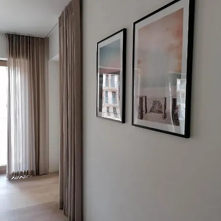 Bartine - Modern And Spacious Flat Near The Sea, Free Parking Space *