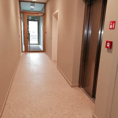 Bartine - Modern And Spacious Flat Near The Sea, Free Parking Space 아파트 오스텐드