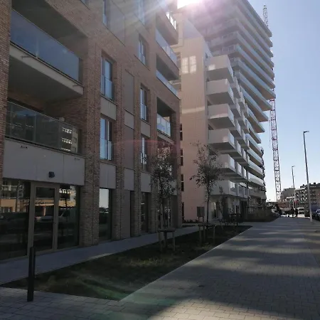 Апартаменты Bartine - Modern And Spacious Flat Near The Sea, Free Parking Space *