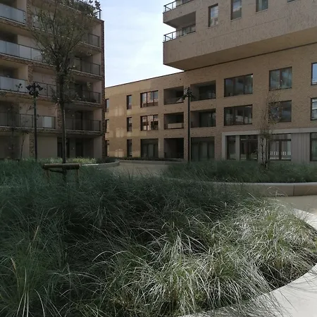 Bartine - Modern And Spacious Flat Near The Sea, Free Parking Space