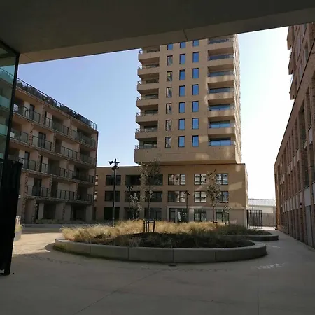 Bartine - Modern And Spacious Flat Near The Sea, Free Parking Space 아파트 오스텐드
