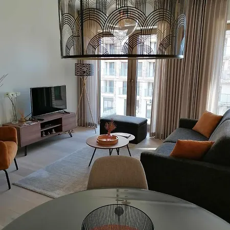 Bartine - Modern And Spacious Flat Near The Sea, Free Parking Space *