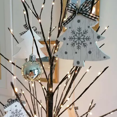 Bartine - Modern And Spacious Flat Near The Sea, Free Parking Space Остенде