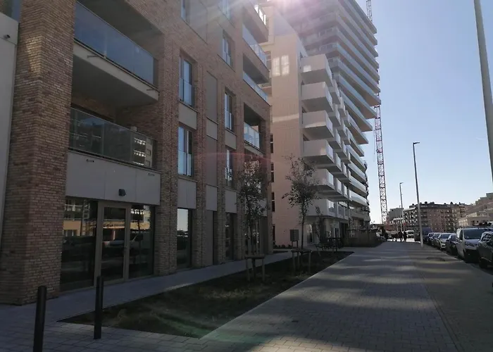 Apartment Bartine - Modern And Spacious Flat Near The Sea, Free Parking Space *