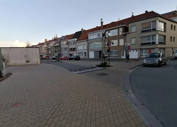 Apartment Bartine - Modern And Spacious Flat Near The Sea, Free Parking Space *