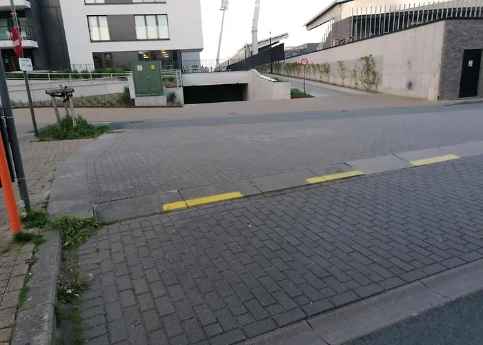 Apartment Bartine - Modern And Spacious Flat Near The Sea, Free Parking Space Ostend