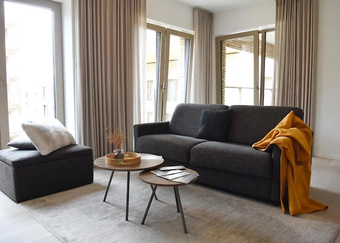 Bartine - Modern And Spacious Flat Near The Sea, Free Parking Space *