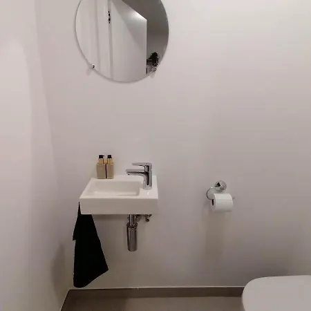 Bartine - Modern And Spacious Flat Near The Sea, Free Parking Space Апартаменты Остенде